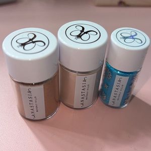 Anastasia Loose Pigment and Loose Glitter